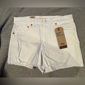 Levi’s high rise shorts BNWT